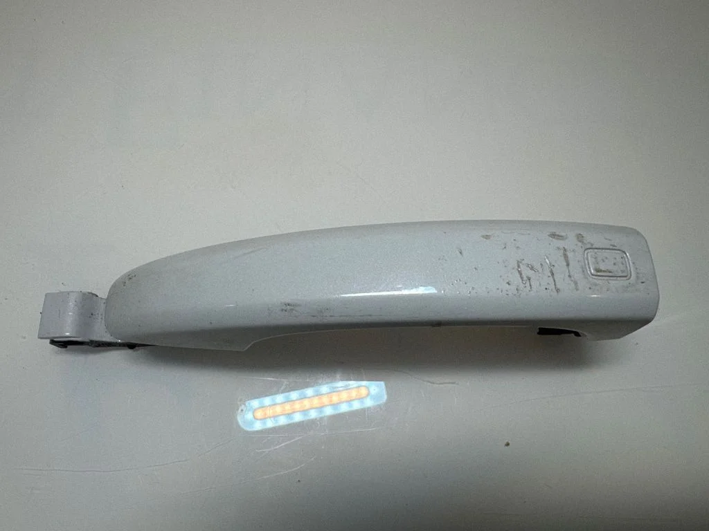 Front door exterior handle 8T0837205A – Audi A4 S4 B8 8K (2008-2015)