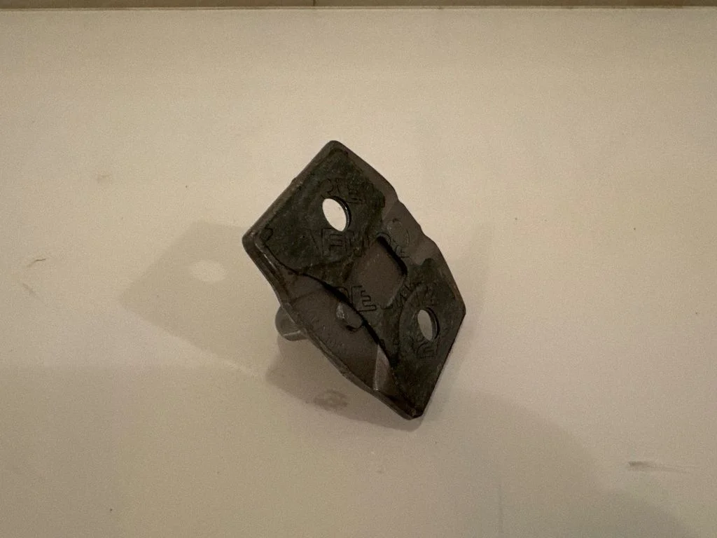 Rear door lock loop/hook striker Ka10588 – BMW 5 Series F10 F11 (2009-2016)