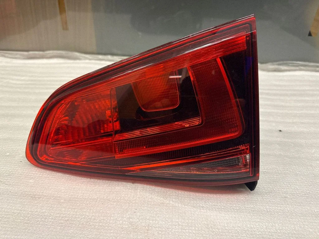 Tailgate rear/tail lights – Volkswagen Golf VII (2013-2019)