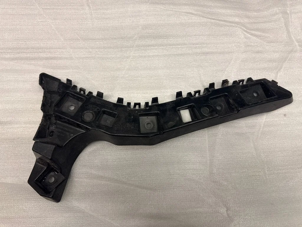 Mocowanie zderzaka tylnego DS7317A882S – Ford Mondeo MK V (2014-)