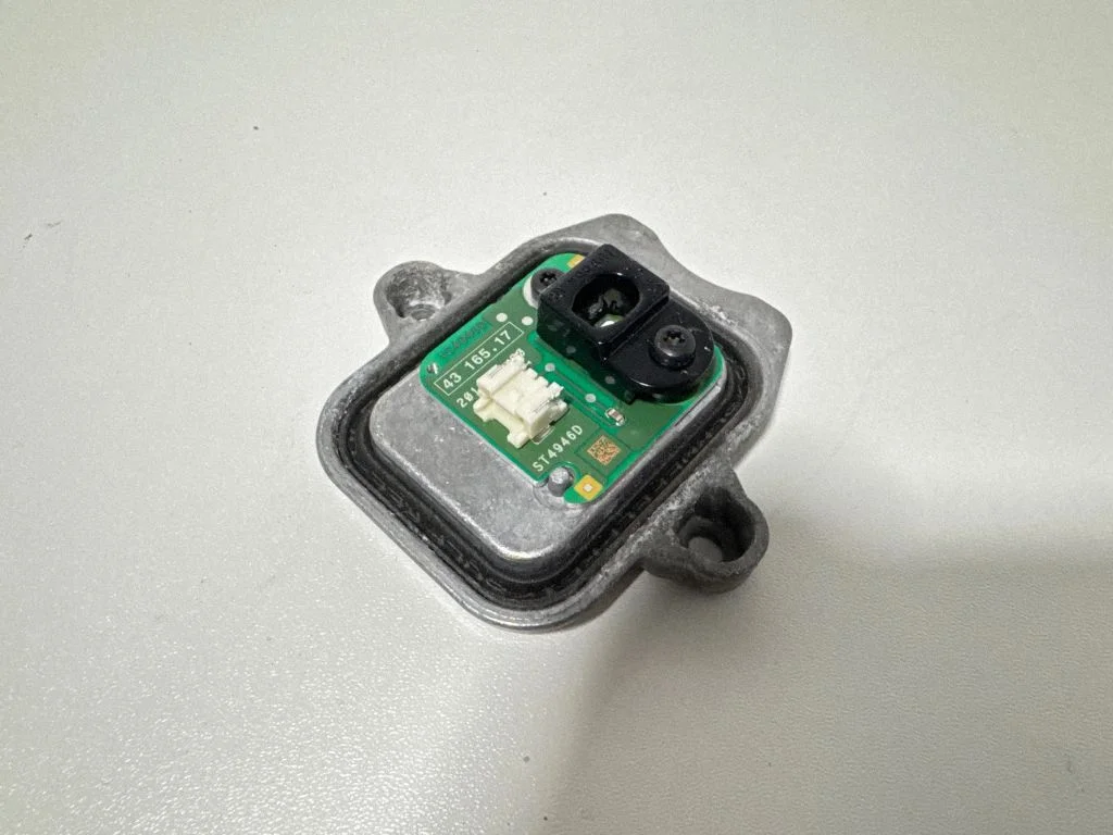 LED ballast control module 63117419615 – BMW 3 Series F30 F35 F31 (2012-2018)