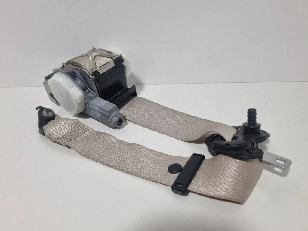 Front seatbelt 7383328 – BMW 3 Series F30 F35 F31 (2012-2018)