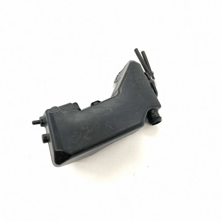 Logu mazgāšanas šķidruma tvertne A2058600260