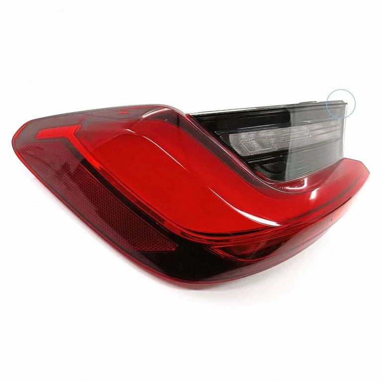 Lampa tylna w błotniku H3742044913