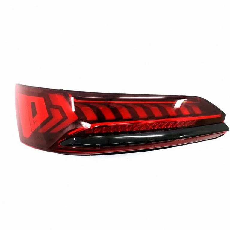 Lampa tylna w błotniku 4M0945307C – Audi Q7 4M (2015-)