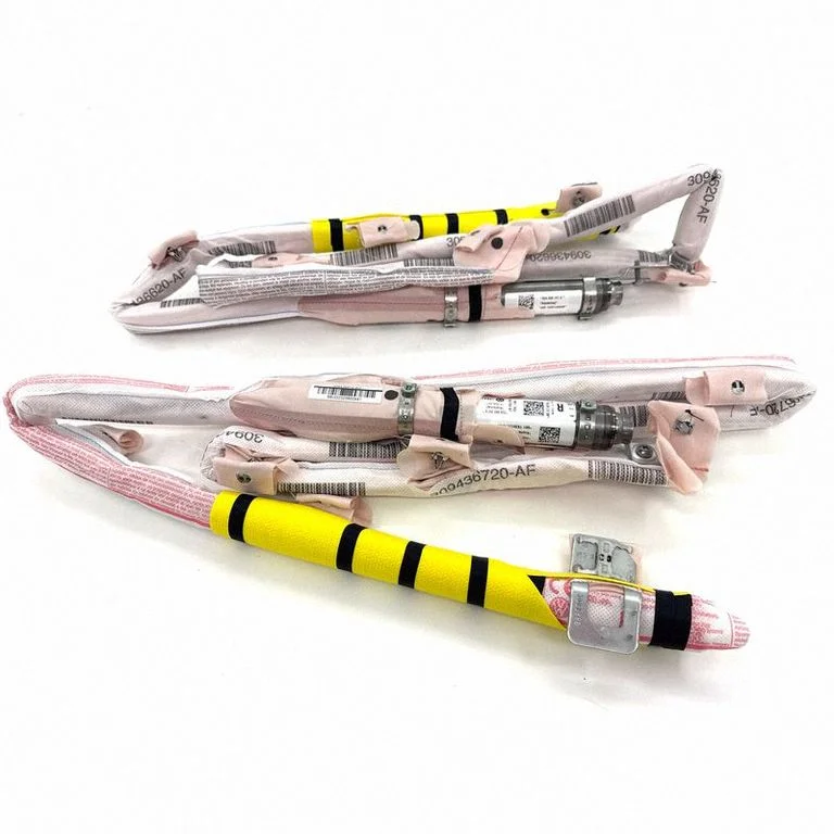 Katuse turvapadi (kardin) 2GA880742G