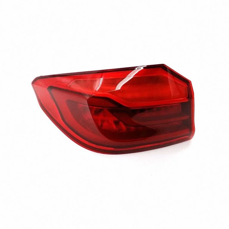 Lampa tylna w błotniku 63217376463