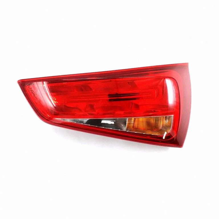 Lampa tylna w błotniku 17583001 – Audi A1 (2010-2018)