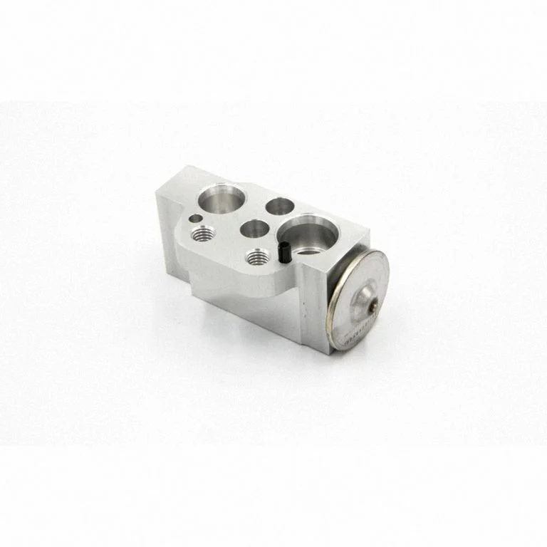 Air conditioning (A/C) expansion valve 1K0820679 – Audi A3 S3 8L (1996-2003)
