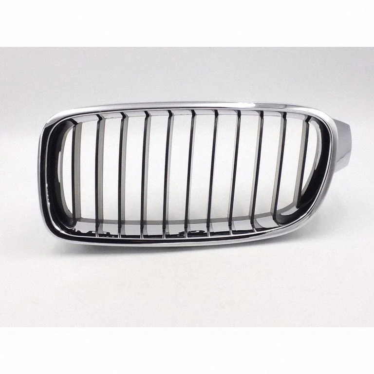 Front bumper upper radiator grill 51137255411