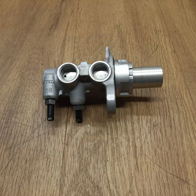 Master brake cylinder – Porsche Macan (95B) (2019-)