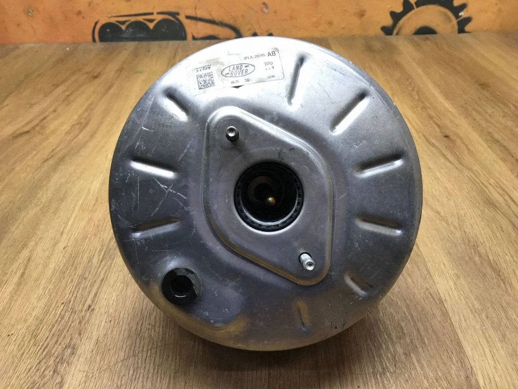 Brake booster – Land Rover Discovery 5 (2017-)