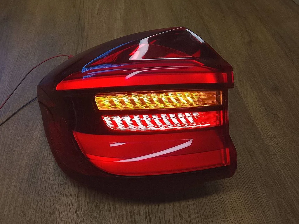 Lampa tylna w błotniku H3740873714 – BMW X3 G01 (2018-2024)