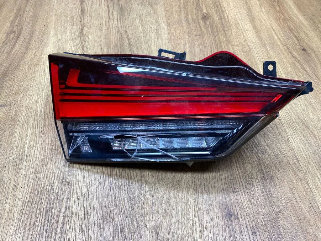 Tailgate rear/tail lights 8159048350
