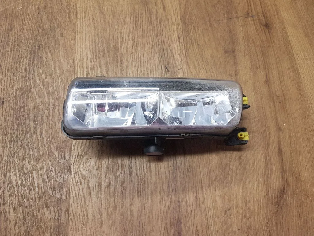 Front fog light – Land Rover Range Rover Sport L494 (2013-)