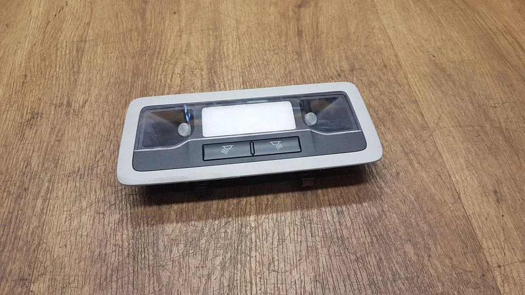 Rear seat light GE30105260