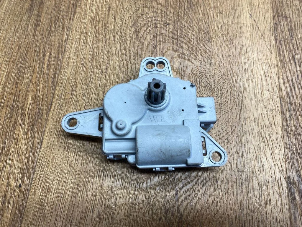 Gaisa aizvara motoriņš/aktuators D266CWFAA0
