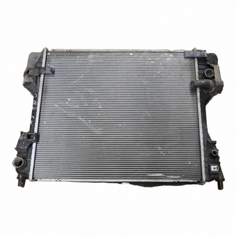 Coolant radiator C2D38735