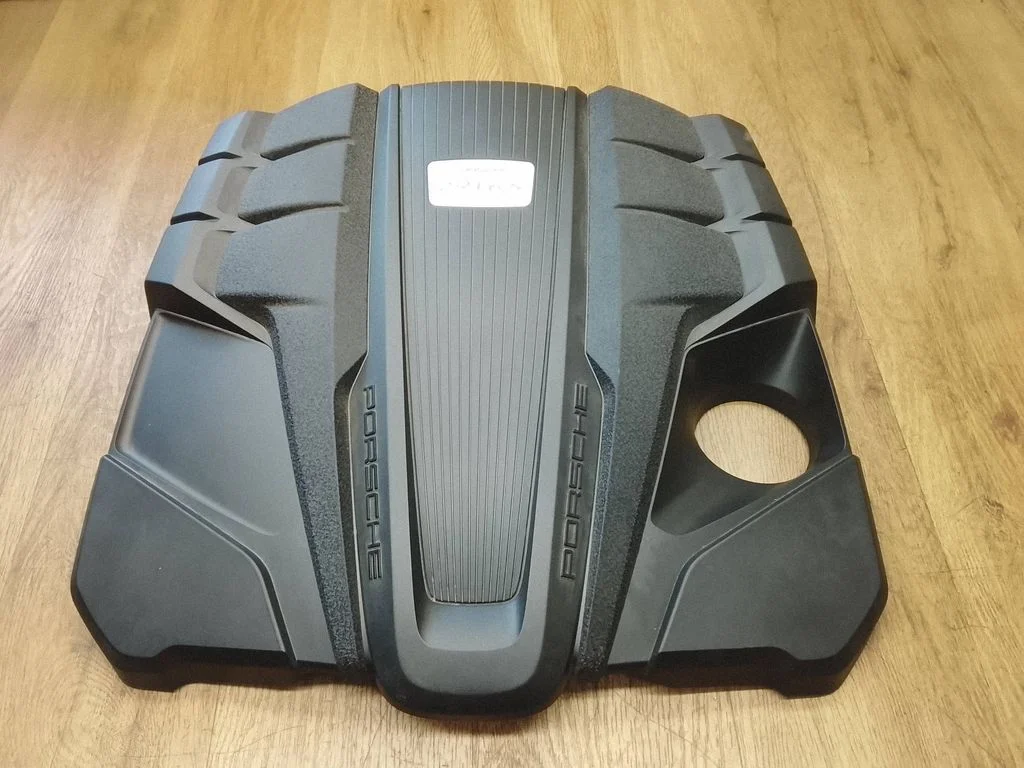Engine cover (trim) 95B103925Q