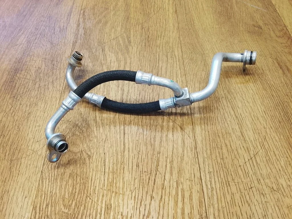 Turbo turbocharger oiling pipe/hose 06M145140J