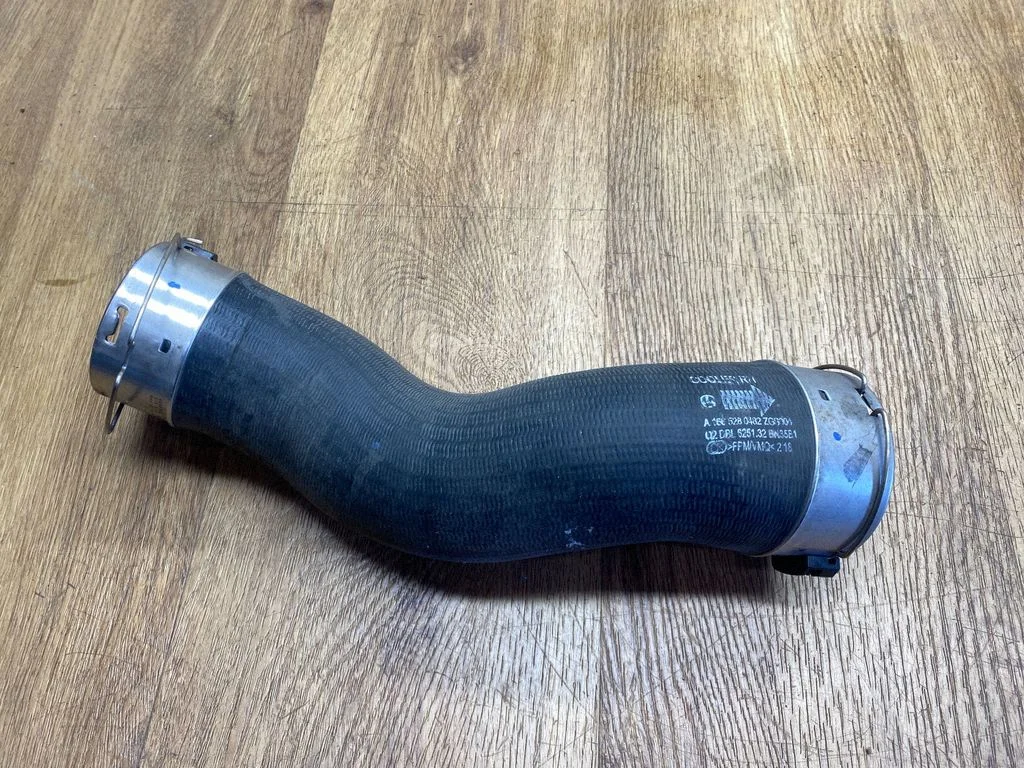 Air intake hose/pipe A1665280482
