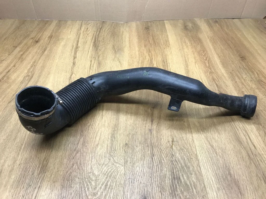 Air intake hose/pipe CPLA9C620AA