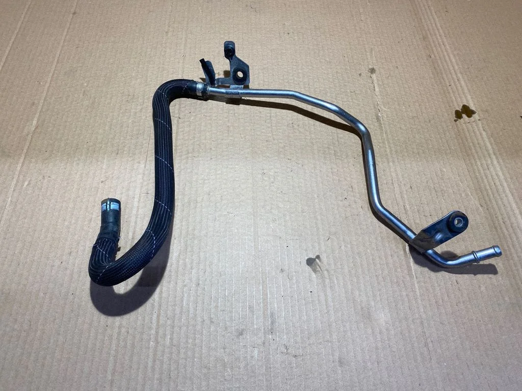 Power steering hose/pipe/line 7P6422890D