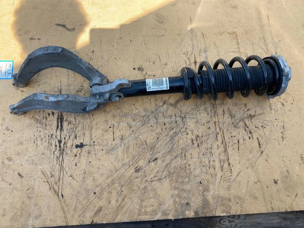Front shock absorber/damper P31658004 – Volvo XC90 (2014-)