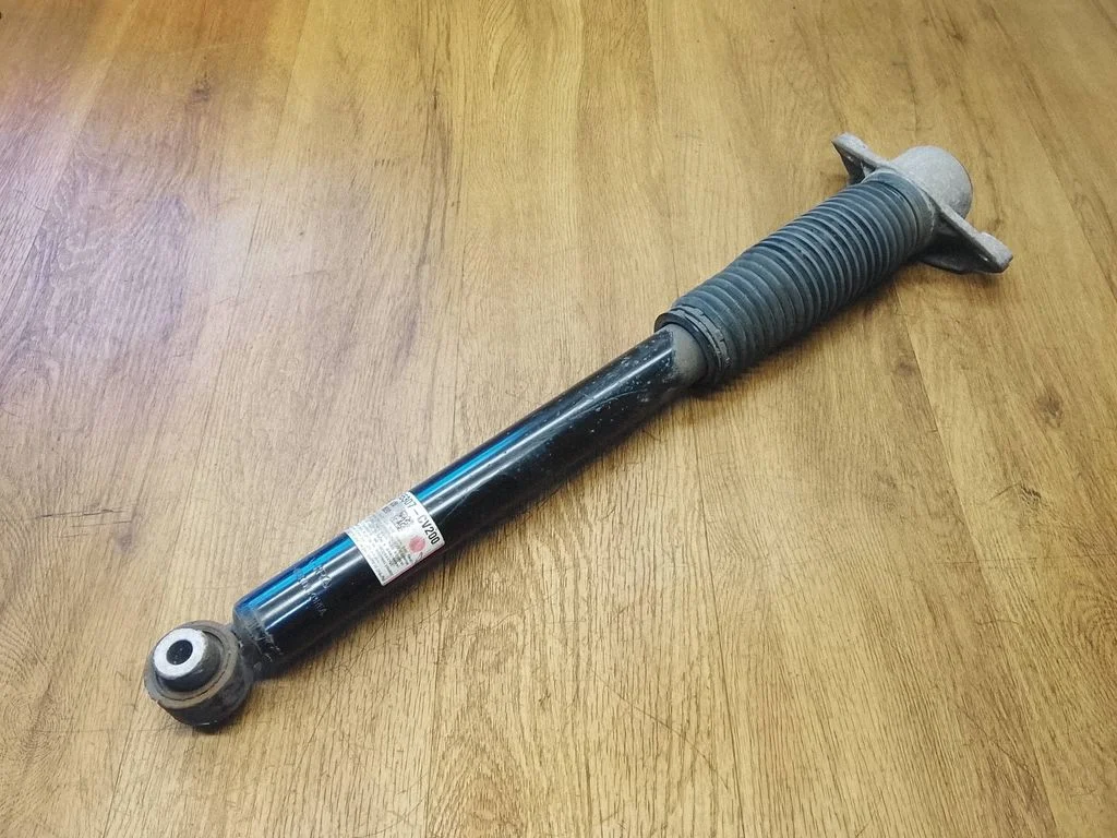 Rear shock absorber/damper 55307CV200