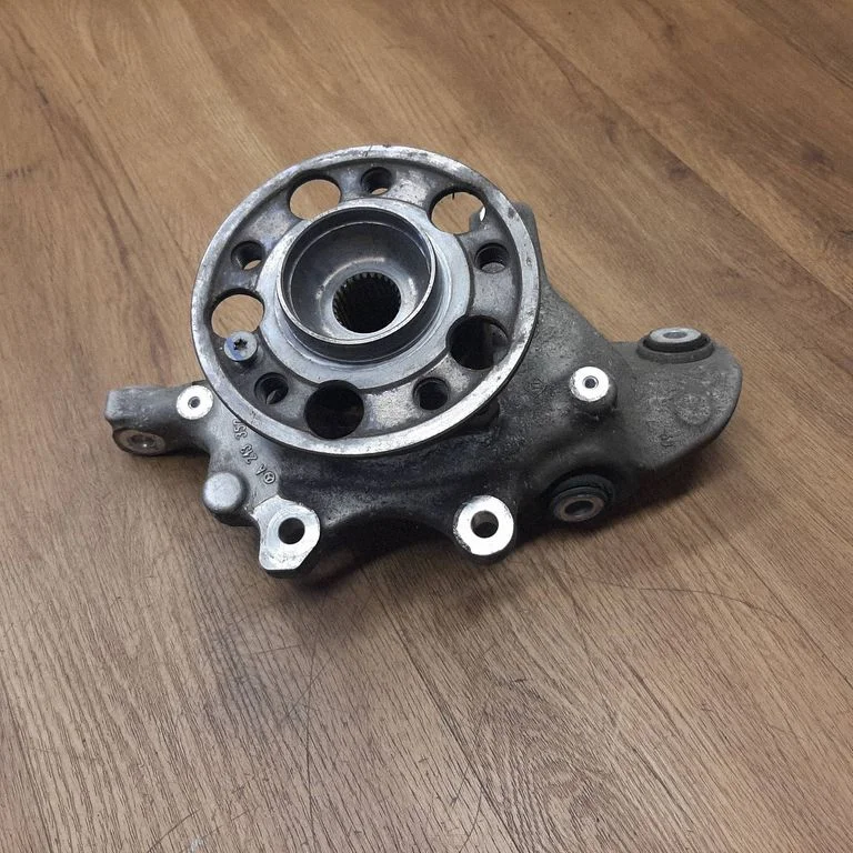 Rear wheel hub A2133572600