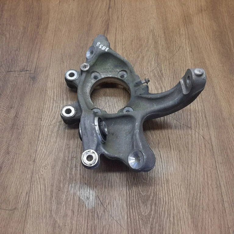 Tagumine rumm A2223500941