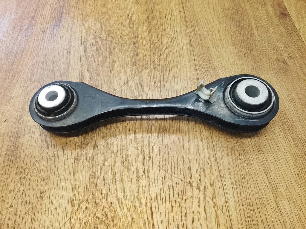 Wahacz tylny 6871498 – BMW X3 G01 (2018-2024)