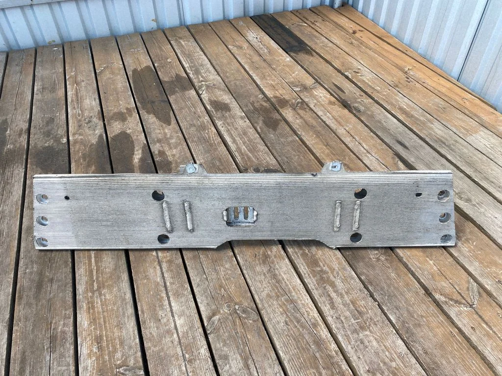 Gearbox mounting bracket A1662410047