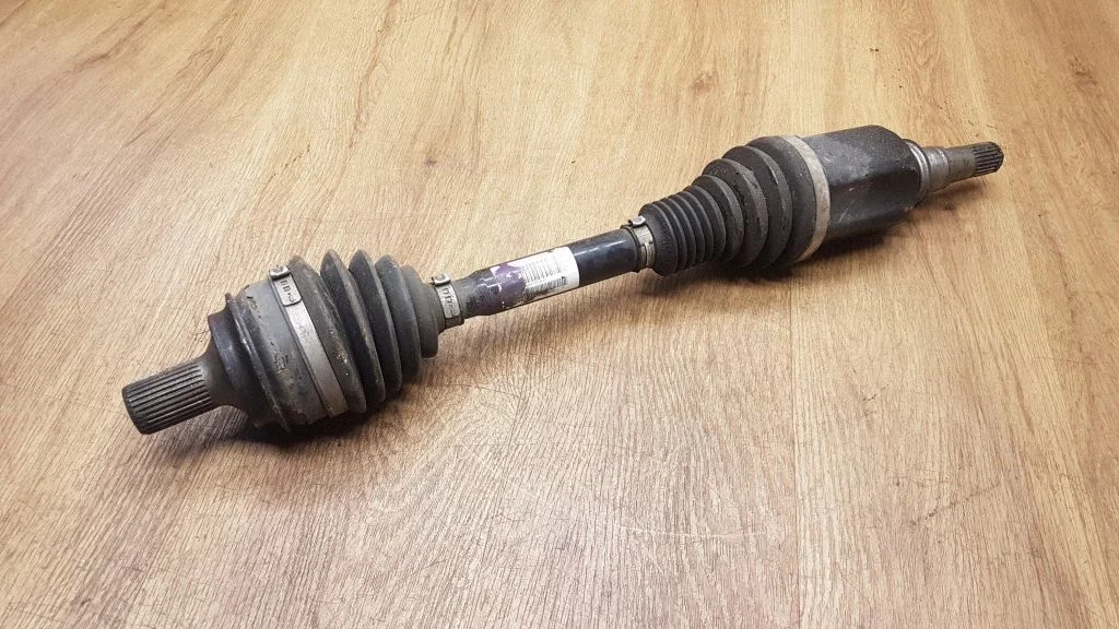 Front driveshaft A2533305601