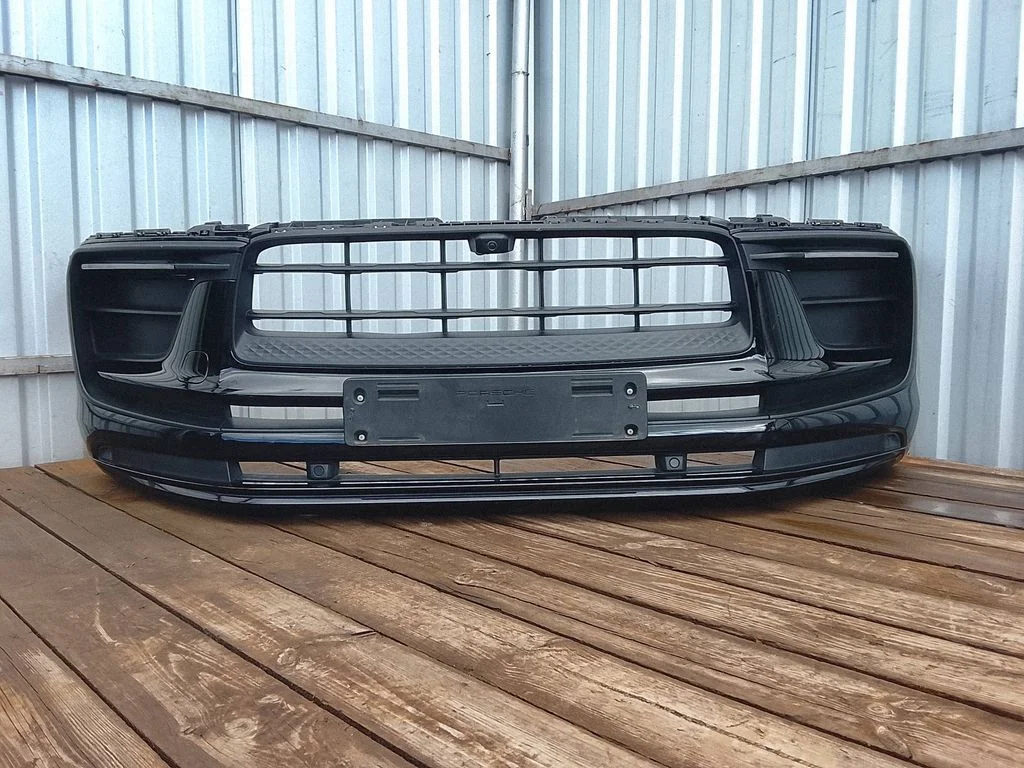 Front bumper 95B807221AK