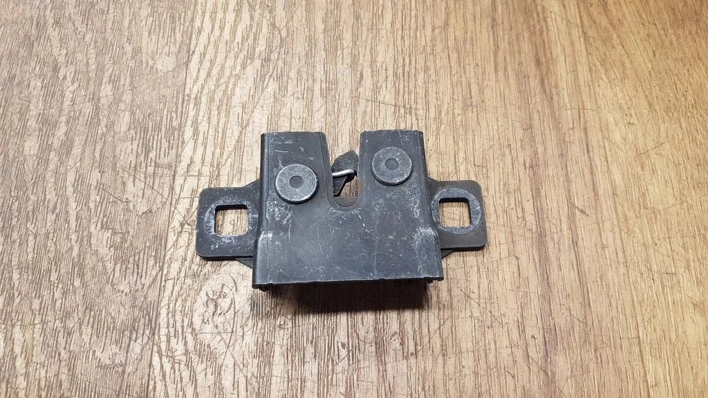 Engine bonnet/hood lock/catch 5H2216700CF