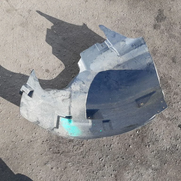 Front wheel arch liner splash guards A1668847722