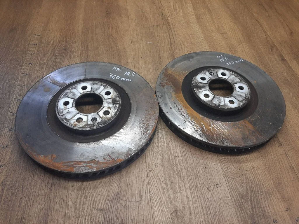 Front brake disc 95B615301AA