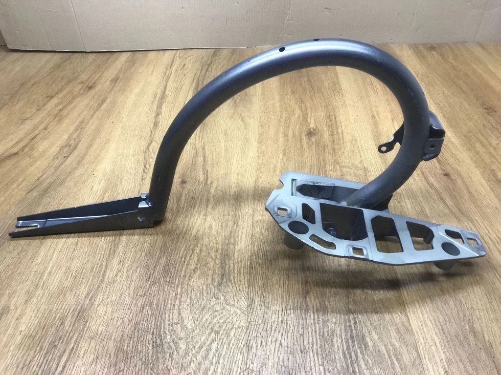 Tailgate/trunk/boot hinge A2057500428