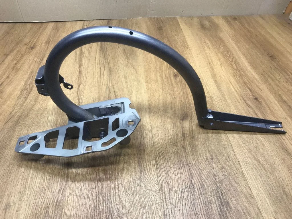 Tailgate/trunk/boot hinge A2057500328