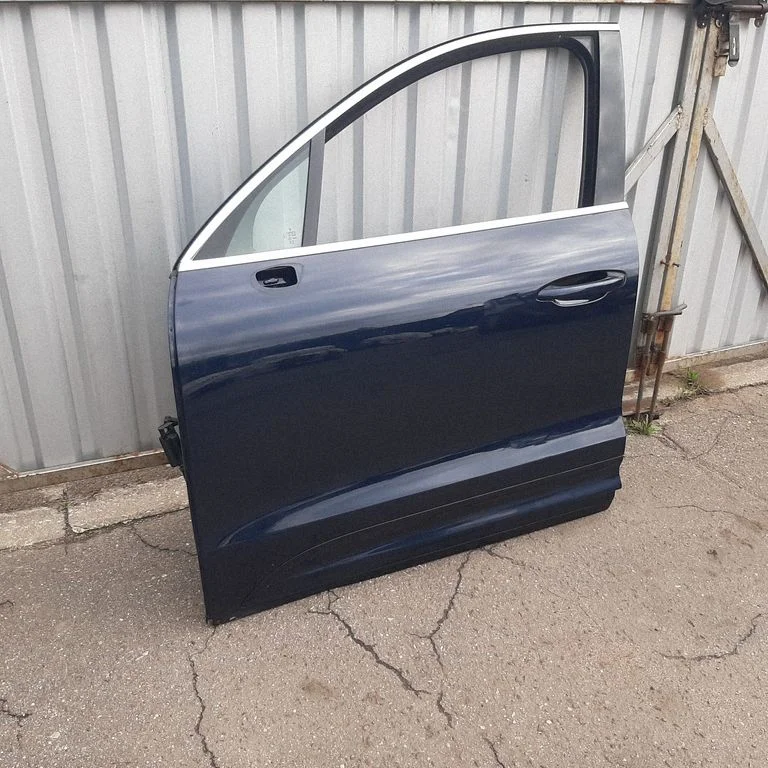 Front door 95B831311A