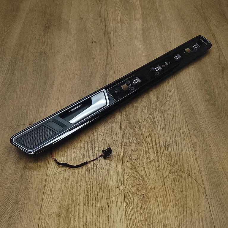 Rear door interior handle 7P6867420