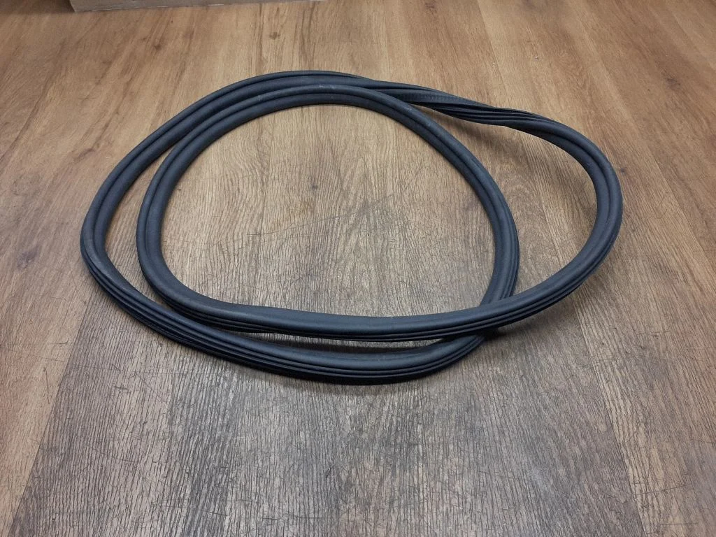 Tagaukse tihend (kere pool) – Porsche Macan (95B) (2019-)
