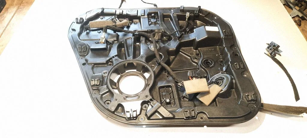 Galinio el. lango pakėlimo mechanizmas be varikliuko