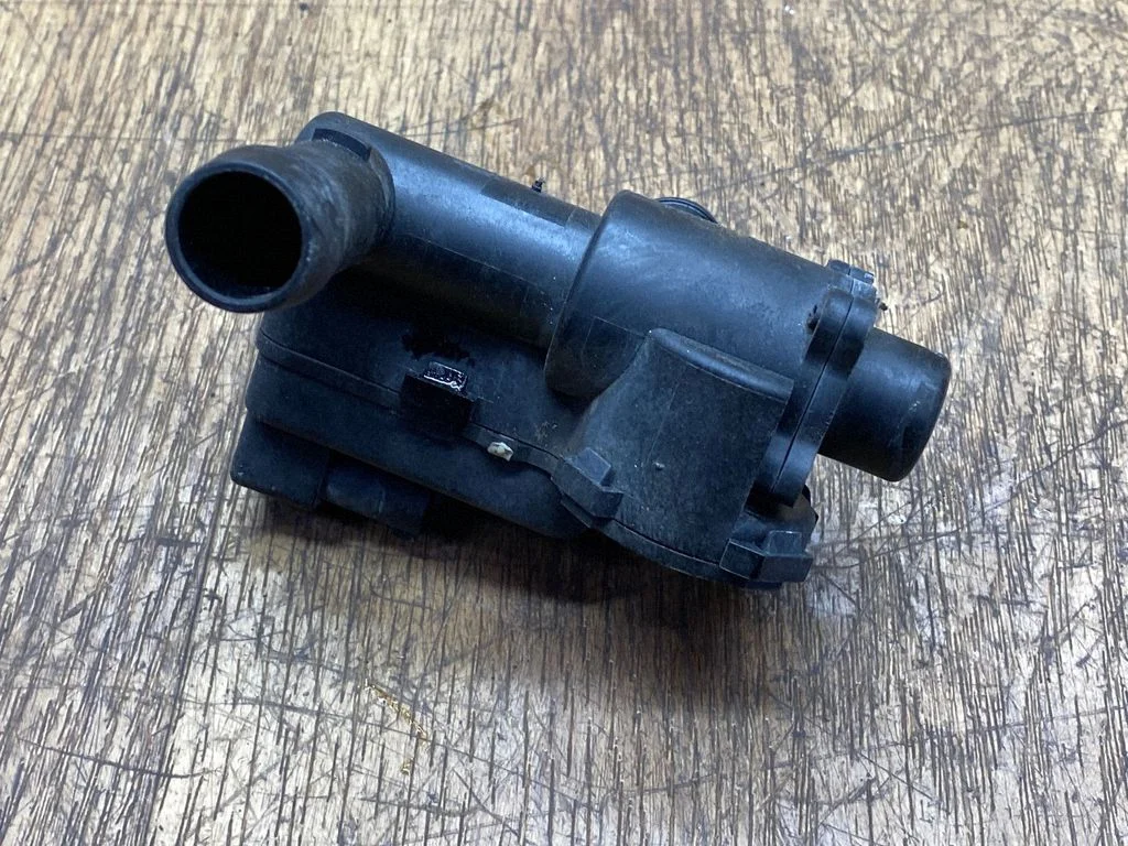 Electric auxiliary coolant/water pump 7PP819810A