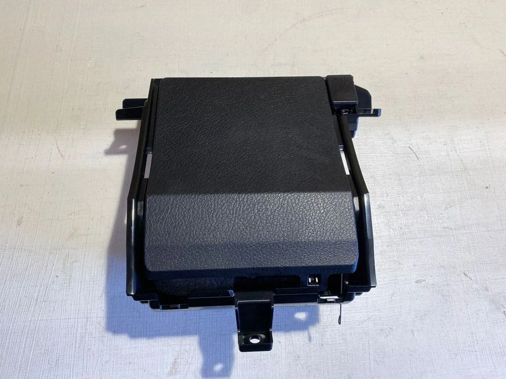 Dashboard lower bottom trim panel 5545748020