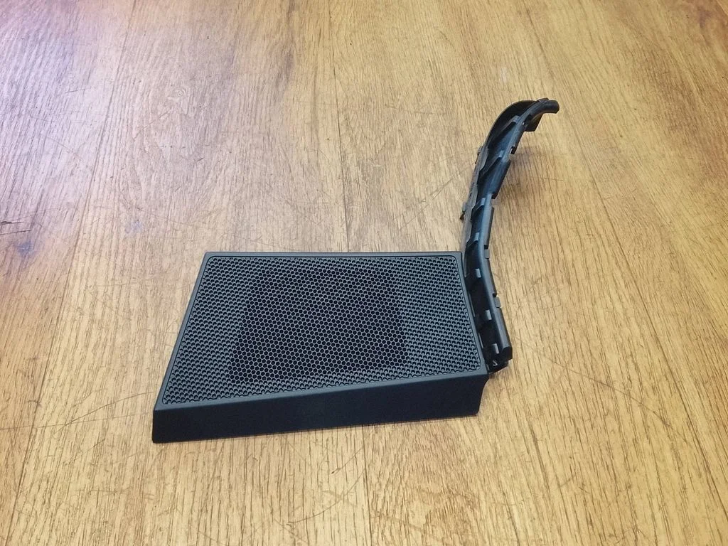 Side speaker trim/cover 95B035405A