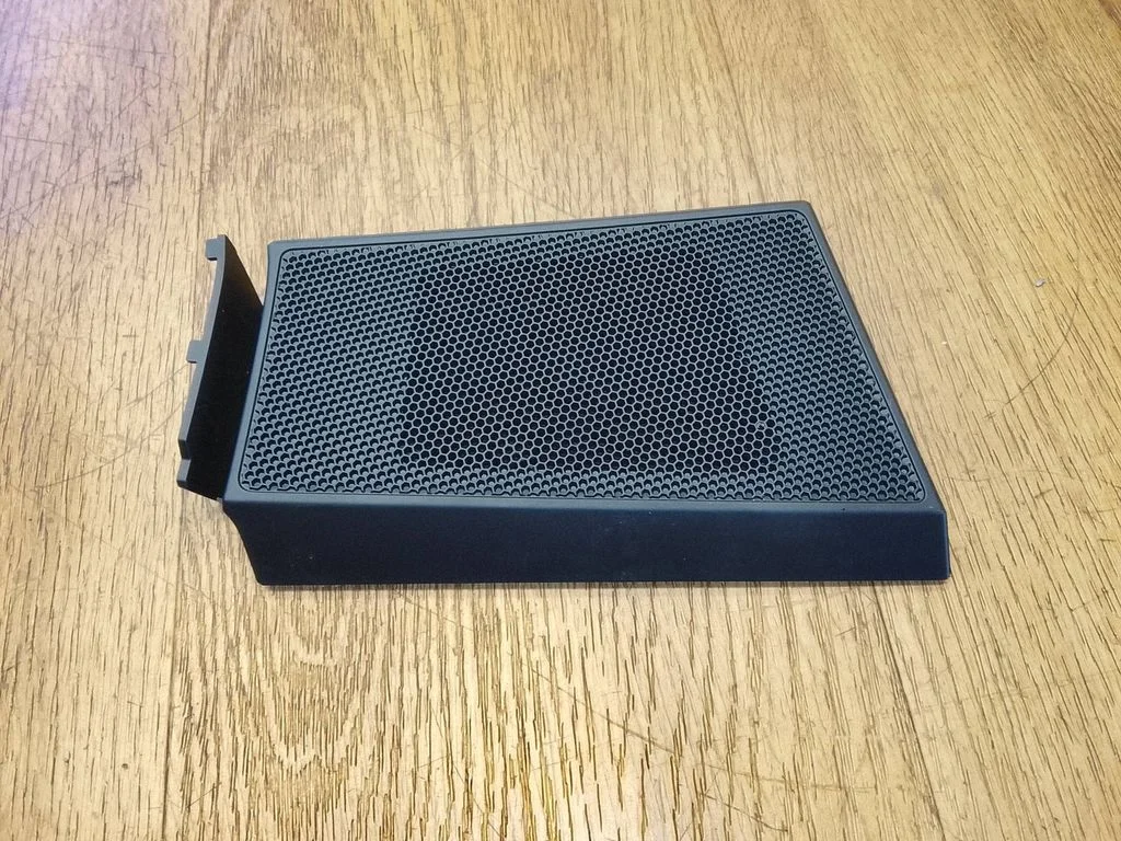 Side speaker trim/cover – Porsche Macan (95B) (2019-)