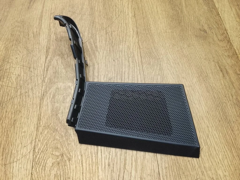 Side speaker trim/cover – Porsche Macan (95B) (2019-)