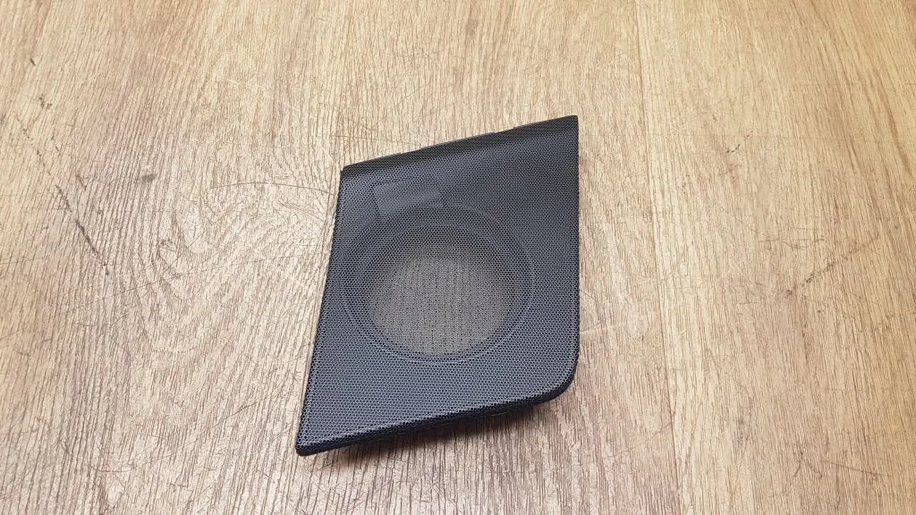 Side speaker trim/cover 5540848050